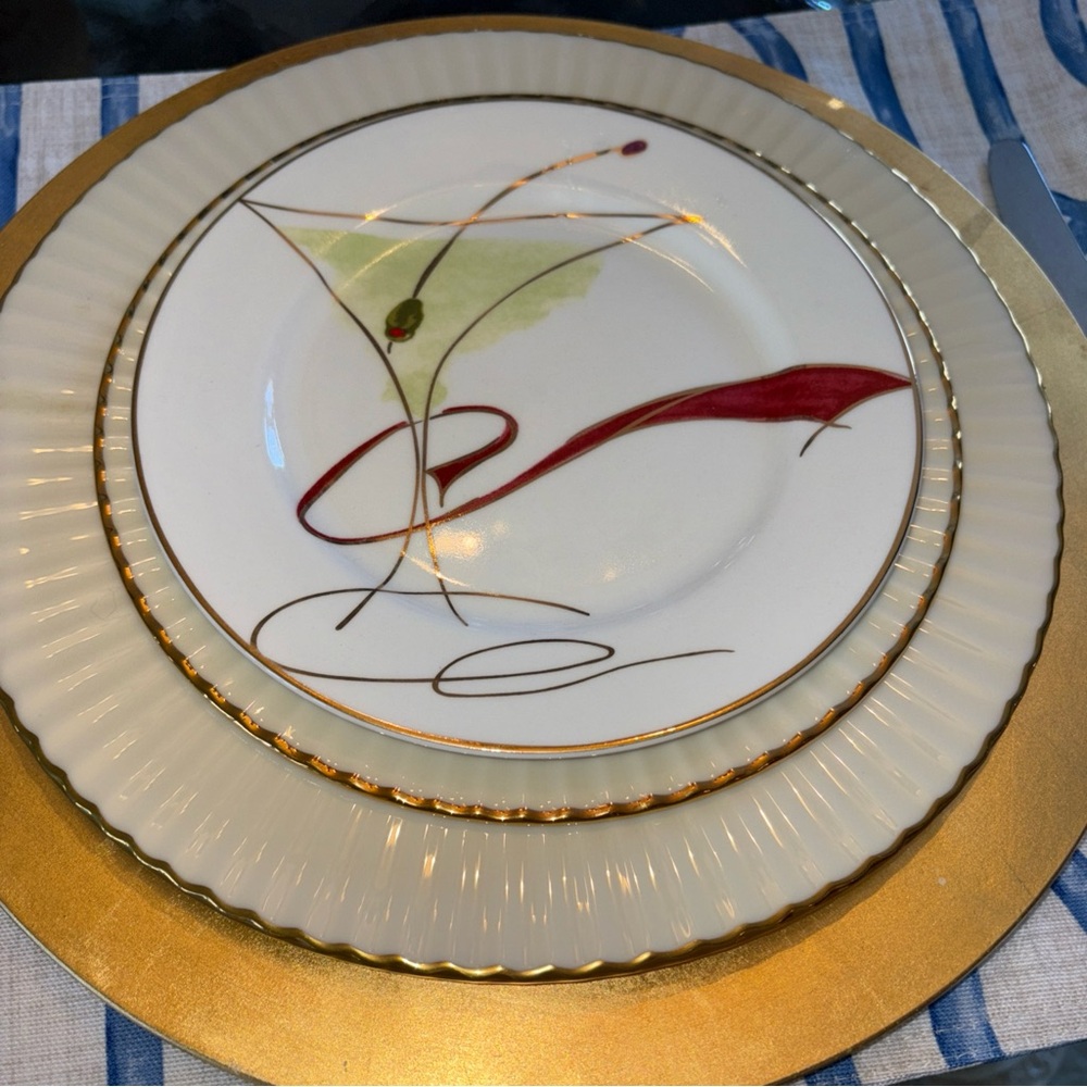 Pier 1  Gold and White Salad dessert  Plate Set of 4 martini glass design